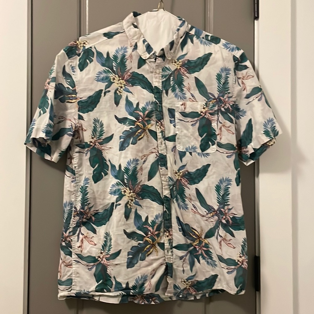 Men’s H&M casual floral button down